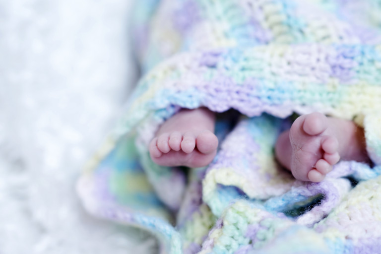 Newborn Pictures feet wrapped up